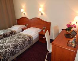 KRAKUS hotell Krakow majutus restoran puhkus veepark Krakowis